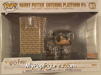 Harry Potter Entering Platform 9 3/4 from Harry Potter - Pop! Movie Moments manufactured by Funko [Front]